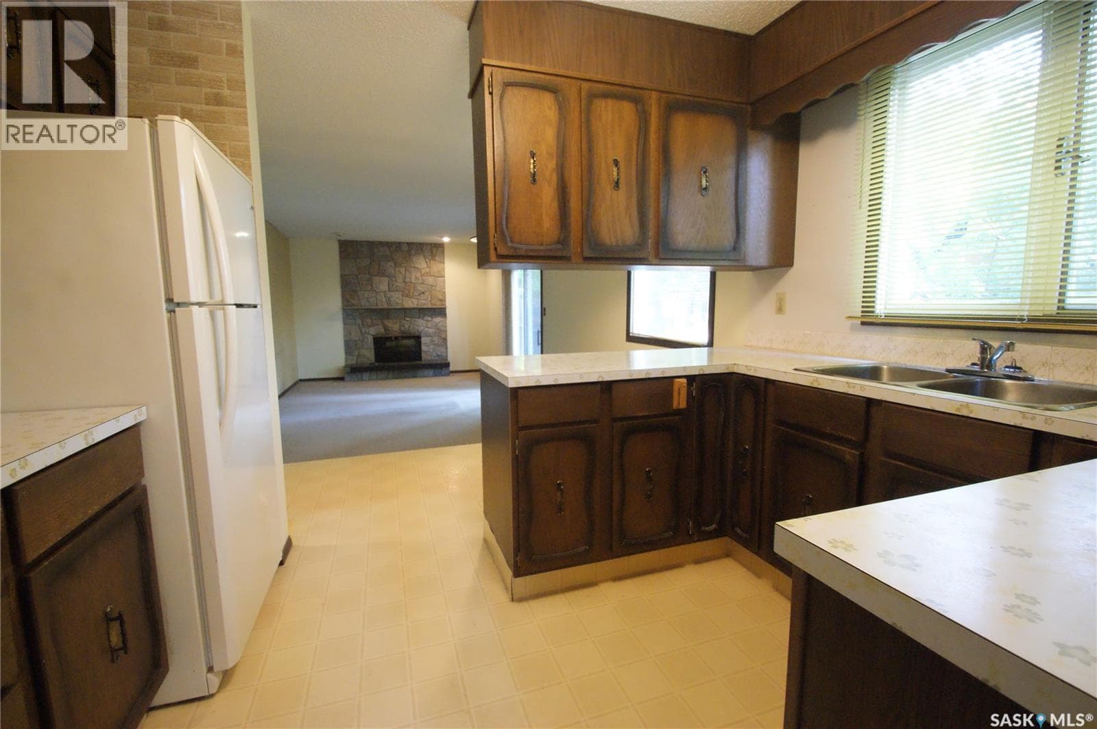 99 Assiniboine DRIVE — photo 3