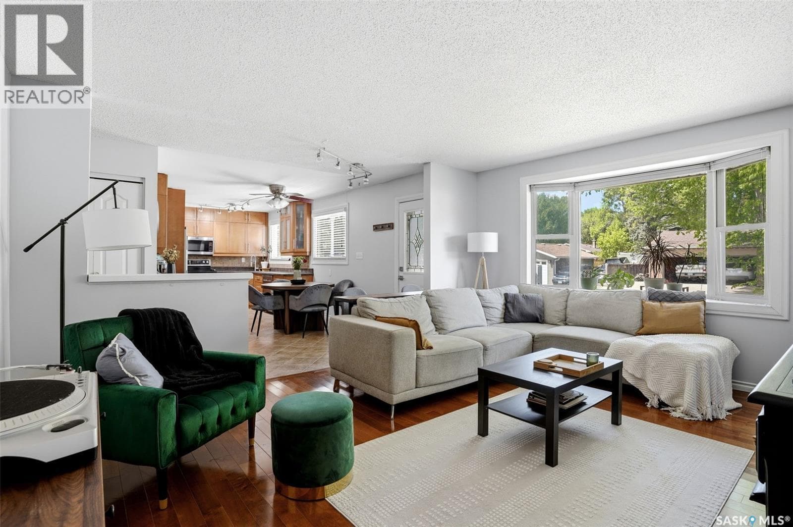 83 Tremaine AVENUE — photo 5