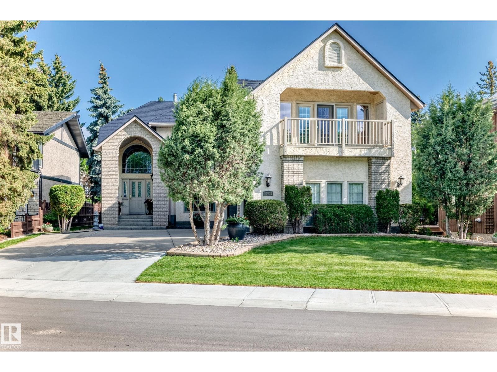 17416 53 AV NW
