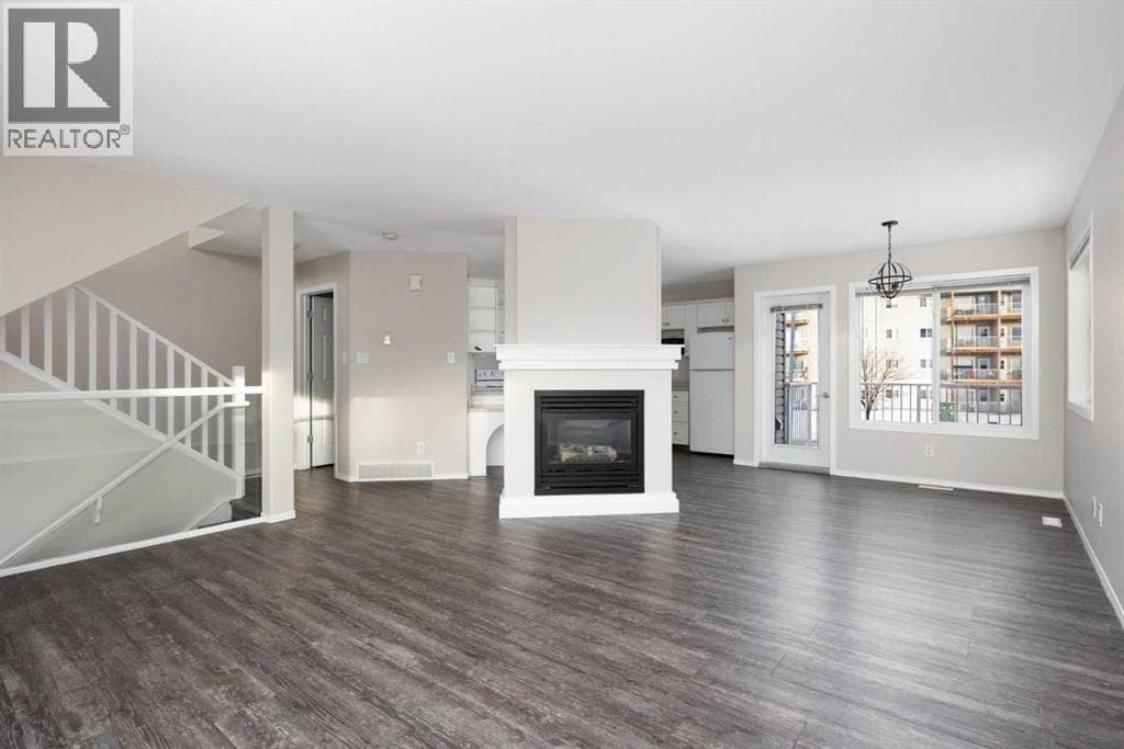 402, 104 Loutit Road — photo 3