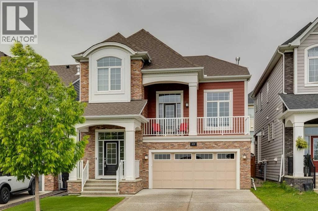 69 Yorkville Green SW