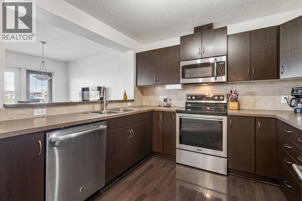 150 River Heights Crescent — photo 4