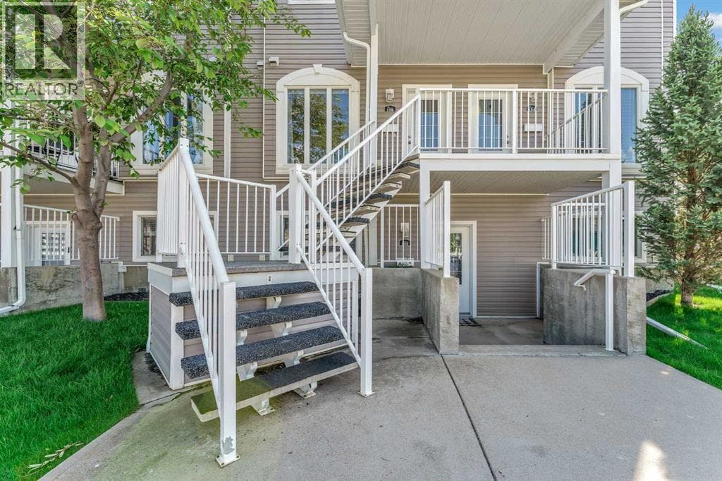 156 Somerset Lane SE