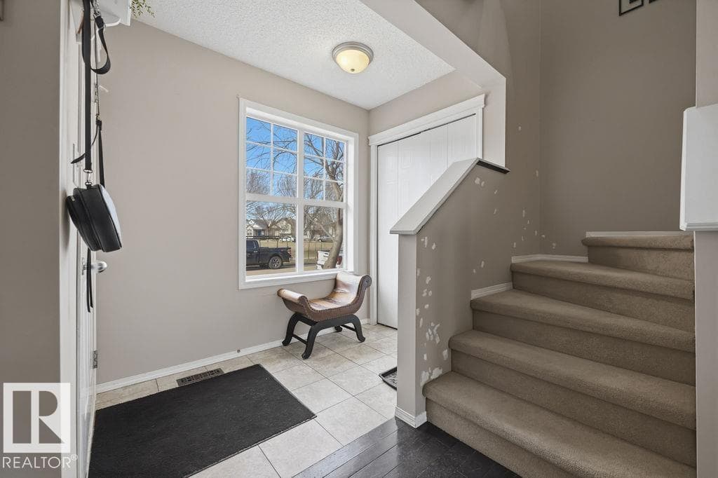 4618 TURNER SQUARE SQ NW — photo 3