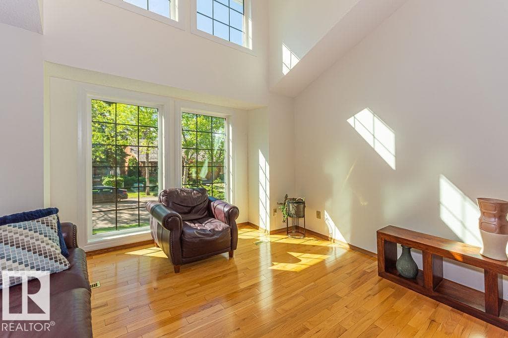 31 WINDERMERE CR — photo 5