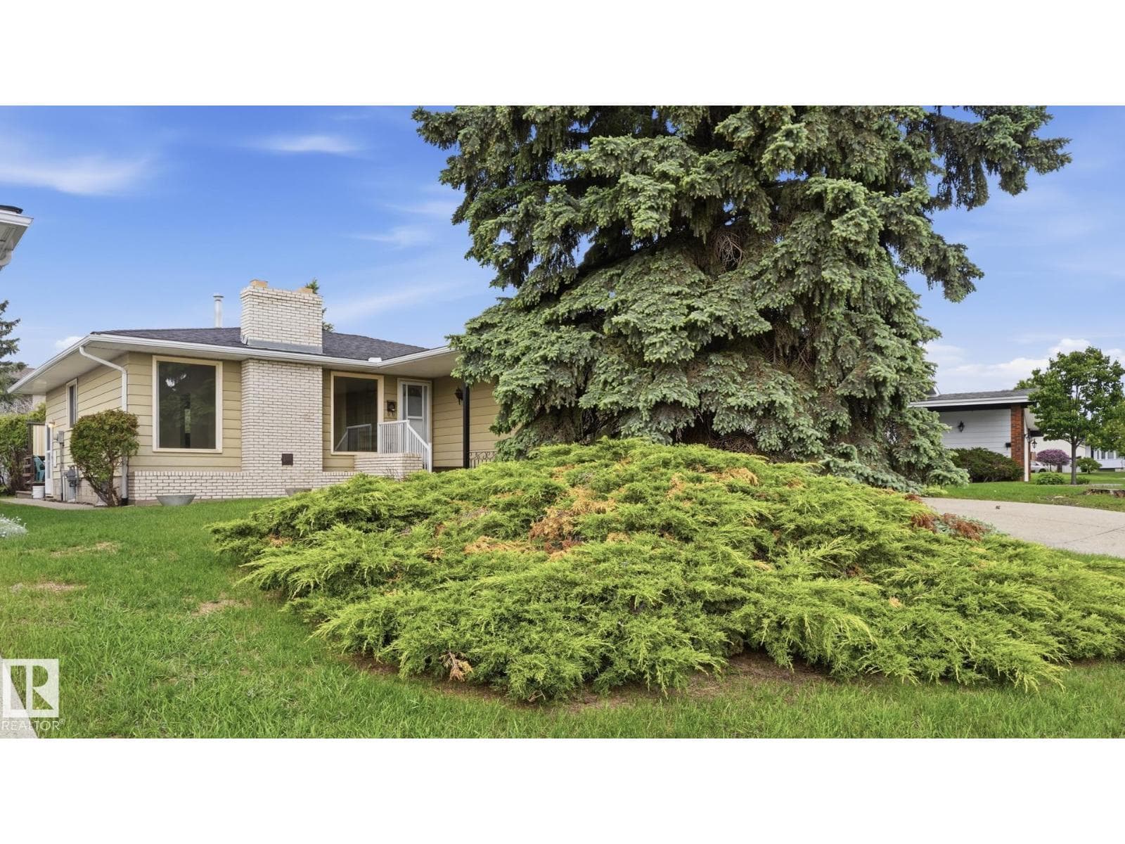 7408 40 AV NW — photo 2