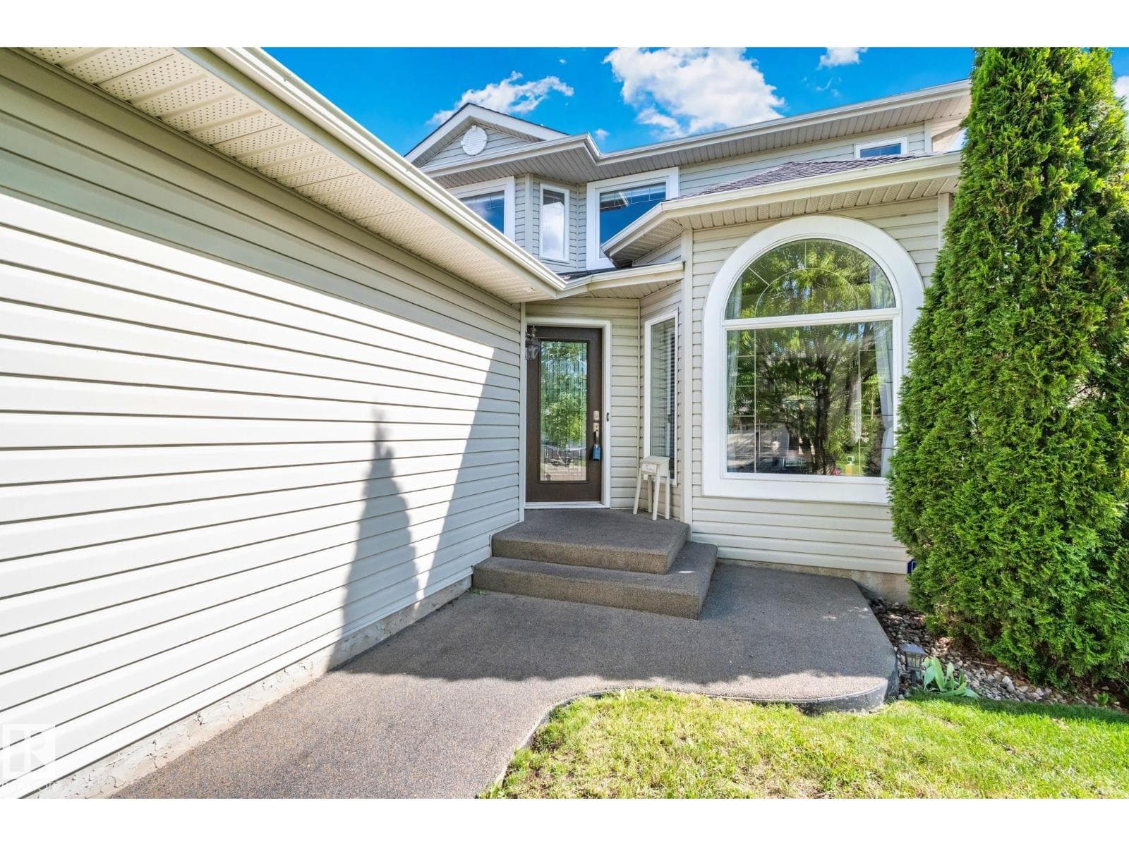 591 Byrne CR SW — photo 3