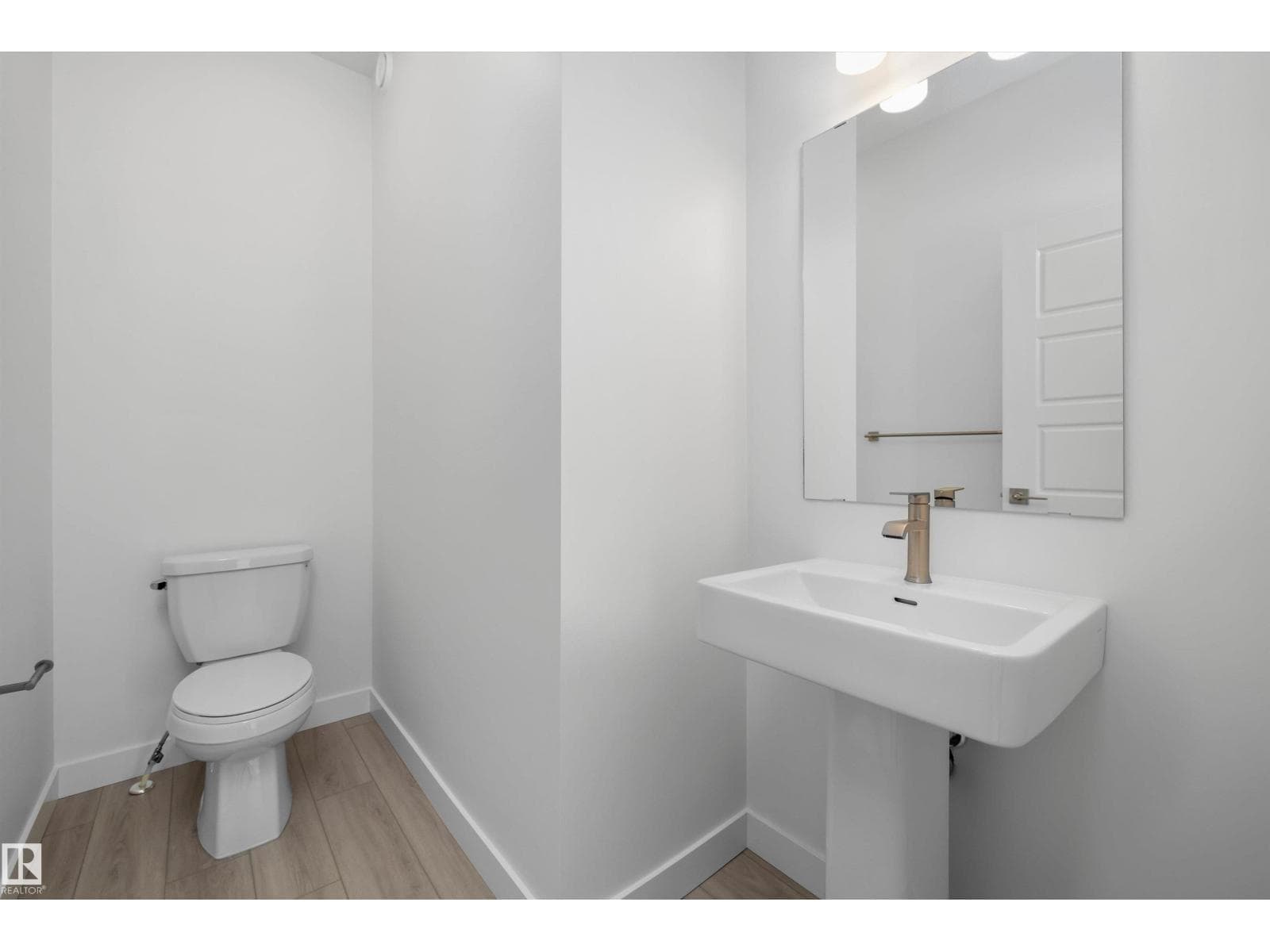 19003 24 AV NW — photo 4