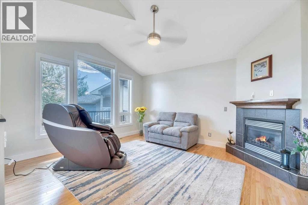 188 Aspen Creek Crescent — photo 5