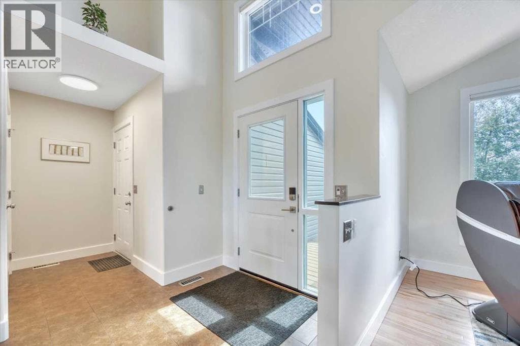 188 Aspen Creek Crescent — photo 4