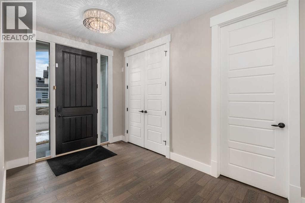 45 Rockcliff Heights NW — photo 4