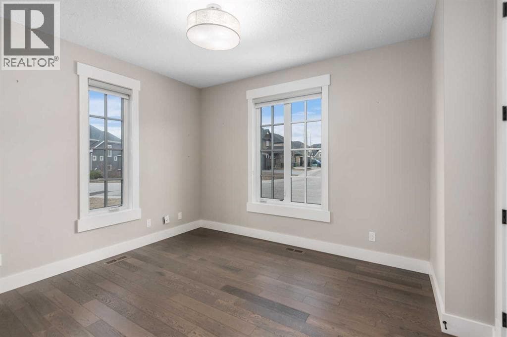 45 Rockcliff Heights NW — photo 5
