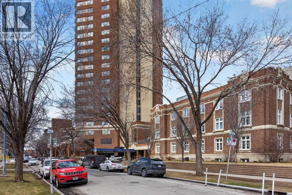 2030, 720 13 Avenue SW — photo 2
