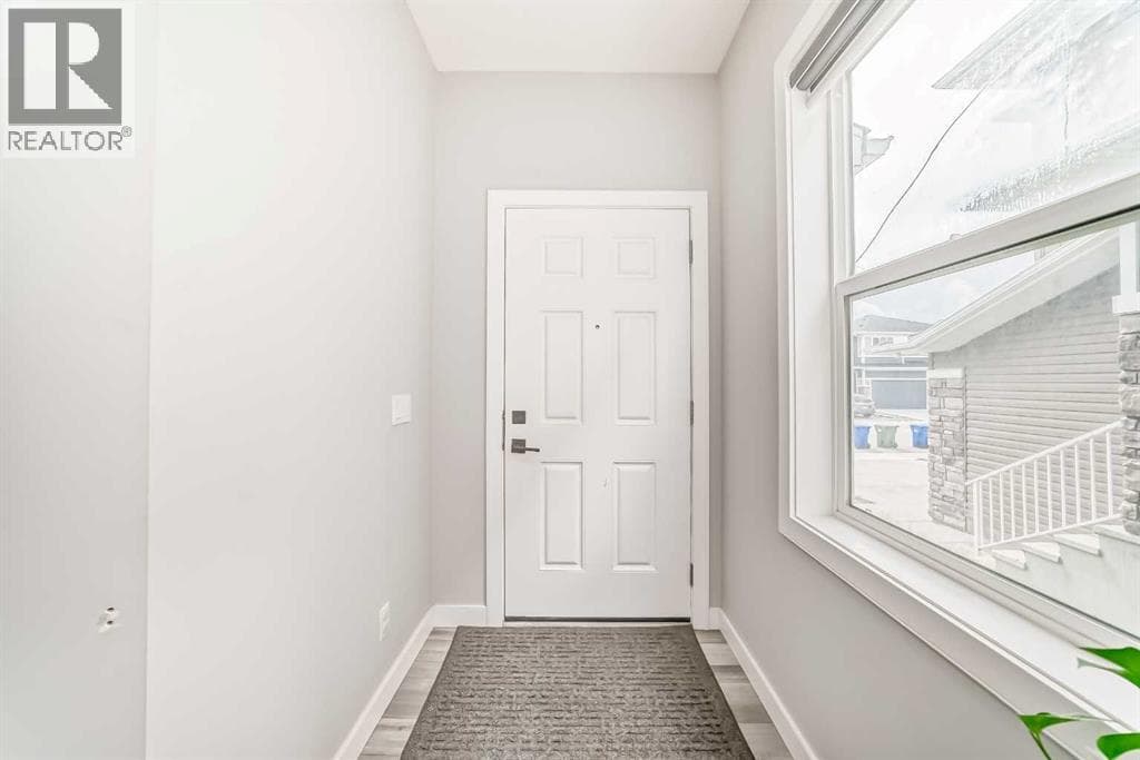 123 Red Sky Crescent NE — photo 2