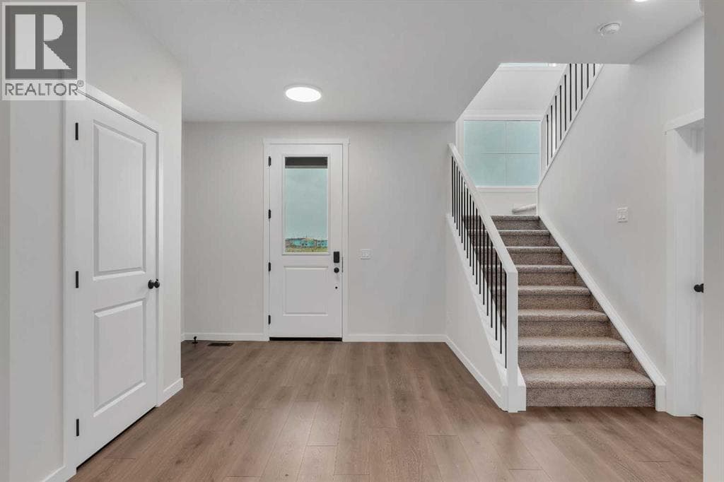 50 Creekview Gardens SW — photo 2