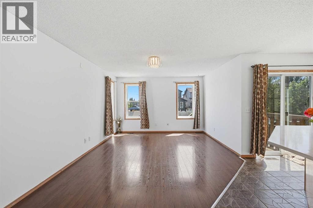 11 Covecreek Close NE — photo 4