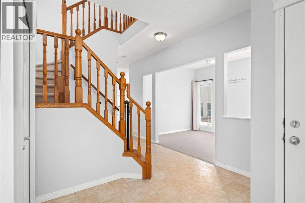 102 Kincora Glen Mews NW — photo 4