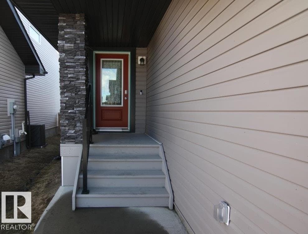 51 SPRUCE GARDENS CR — photo 2