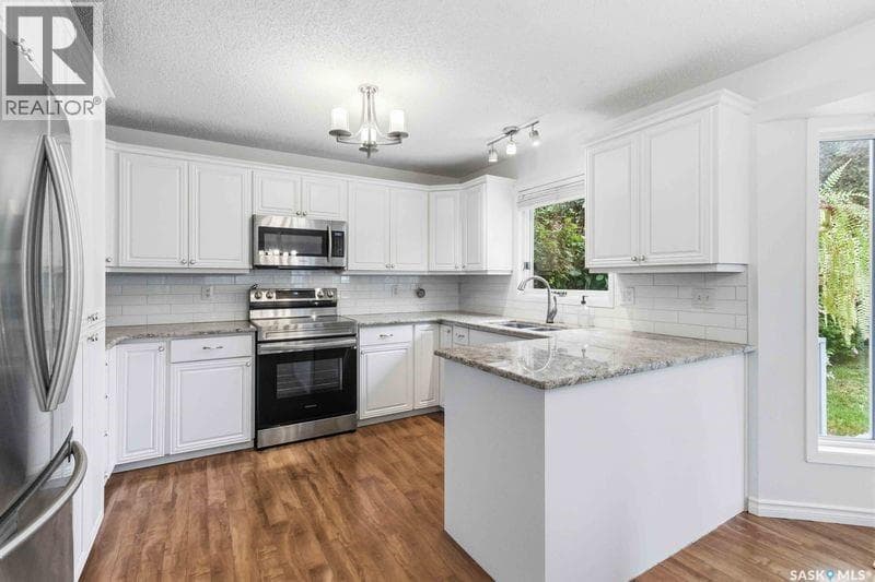 142 Neusch CRESCENT — photo 4