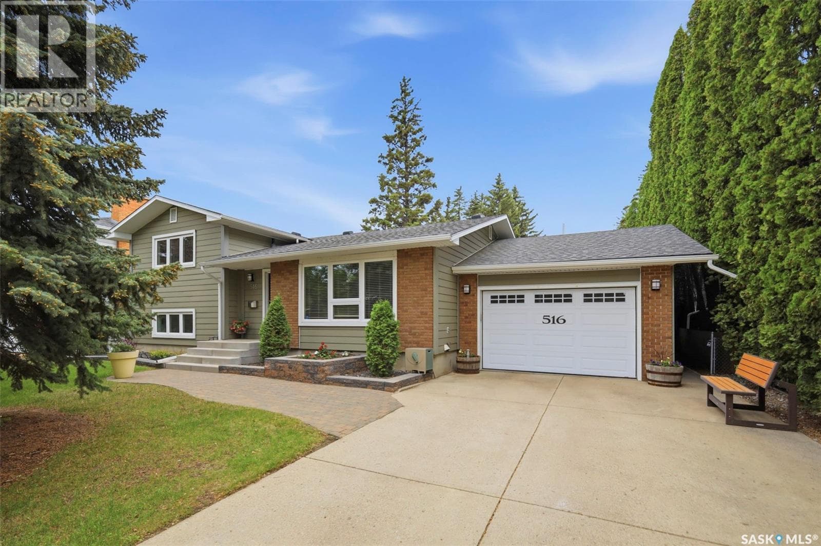 516 Lake CRESCENT
