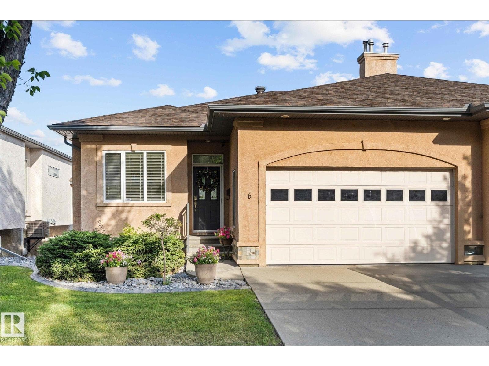 #6 50 OAKRIDGE DR S