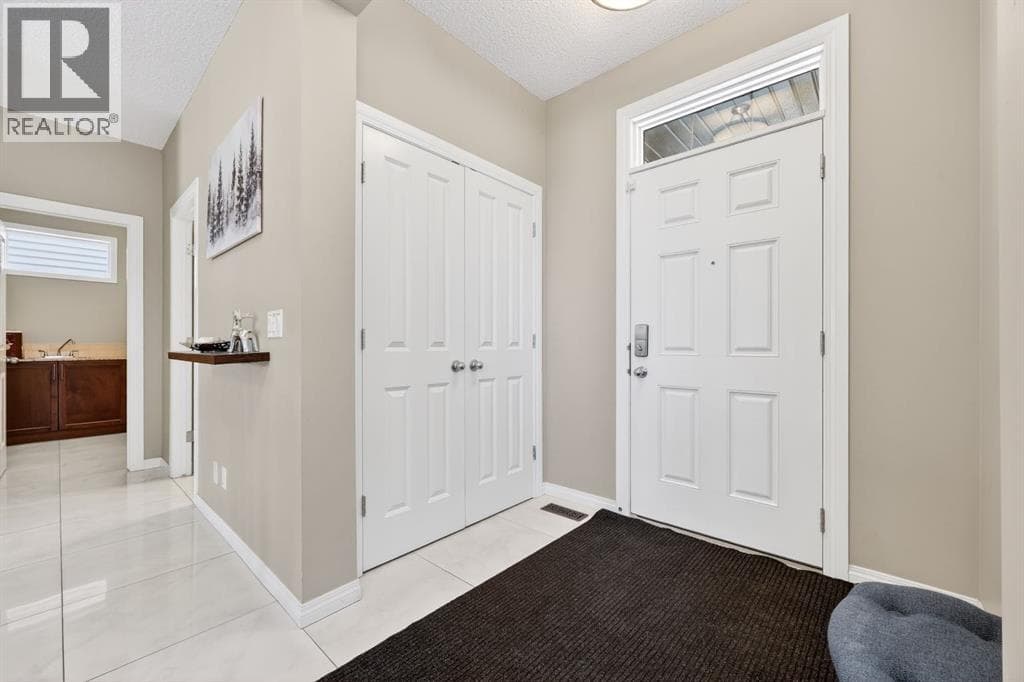 71 Walden Manor SE — photo 3