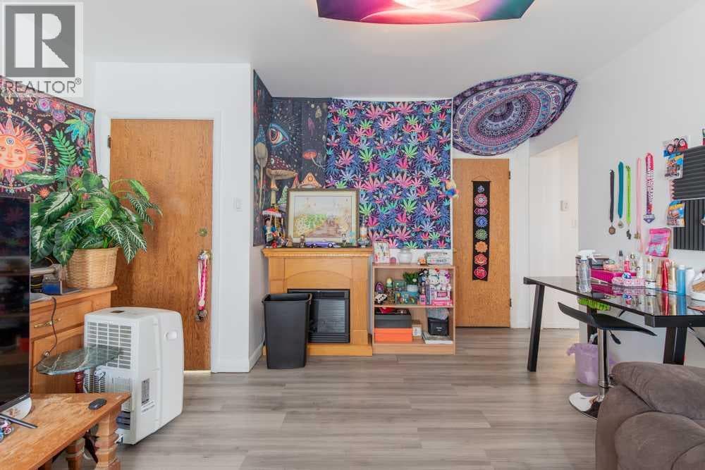 1118 12B Street S — photo 4