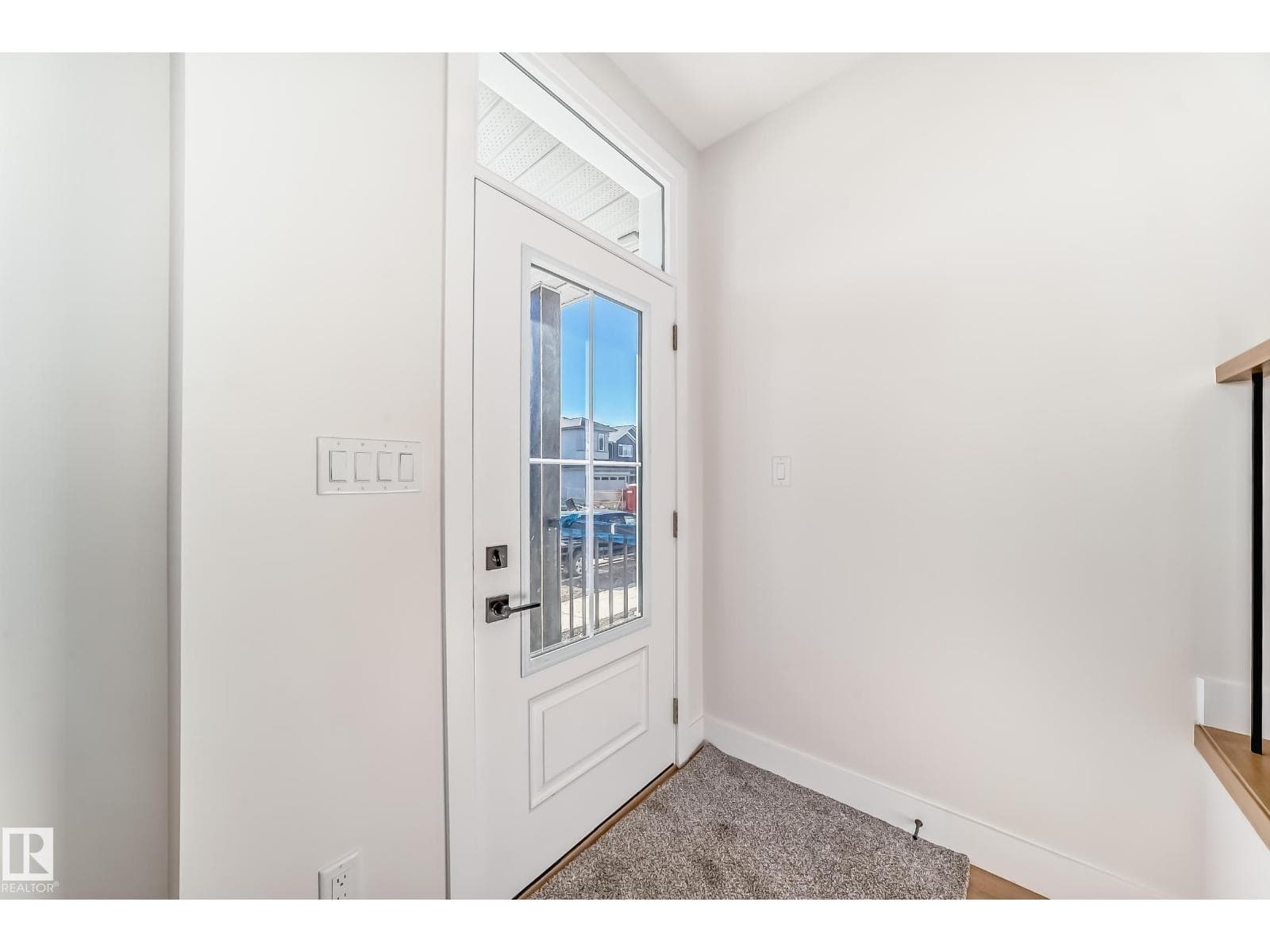 100 Elliott WD — photo 2