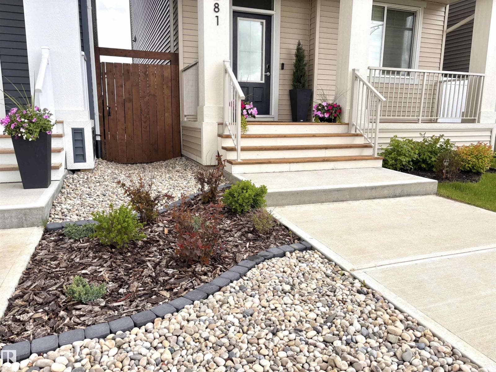 5281 Edgemont BV NW — photo 4