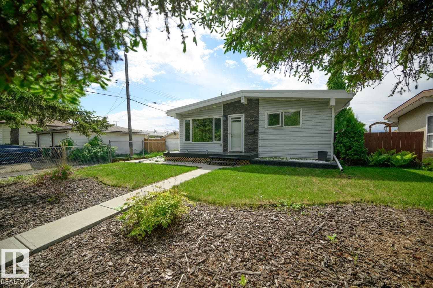 13408 118 ST NW