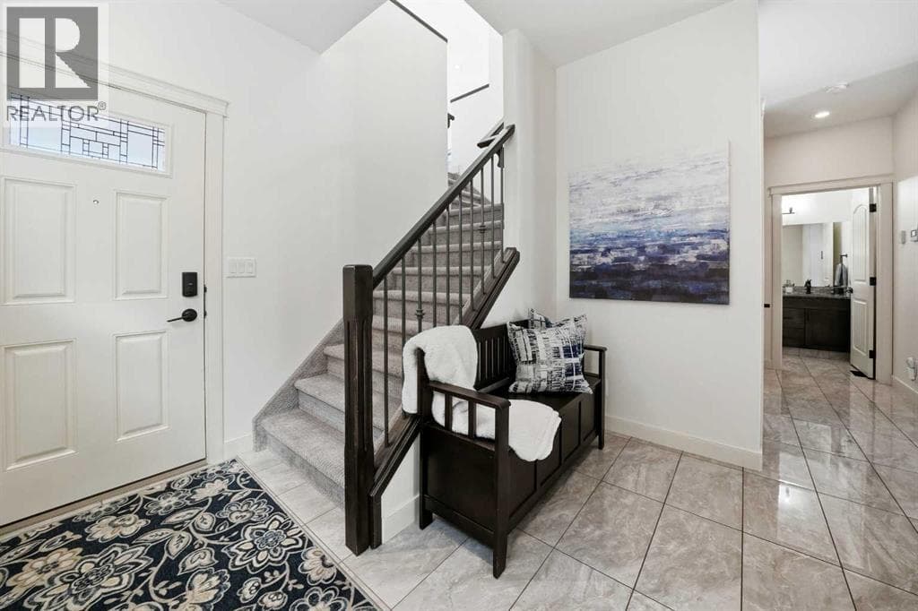 118 Viscount Drive — photo 4