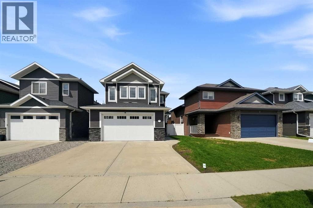 118 Viscount Drive — photo 2