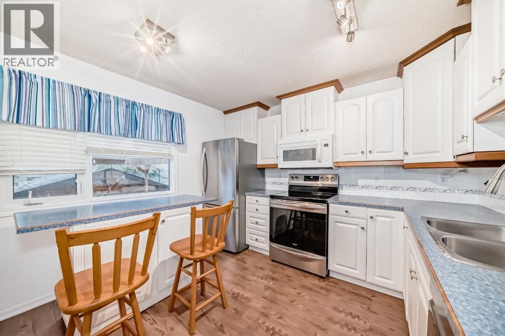 255 Falshire Way NE — photo 5