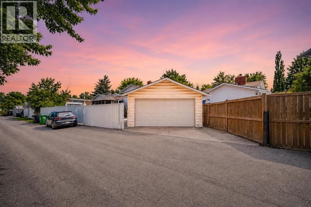 204 Whiteview Close NE — photo 4