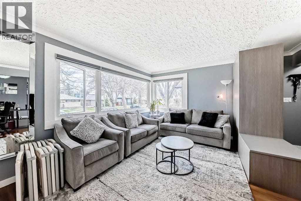 417 37 Street SW — photo 5