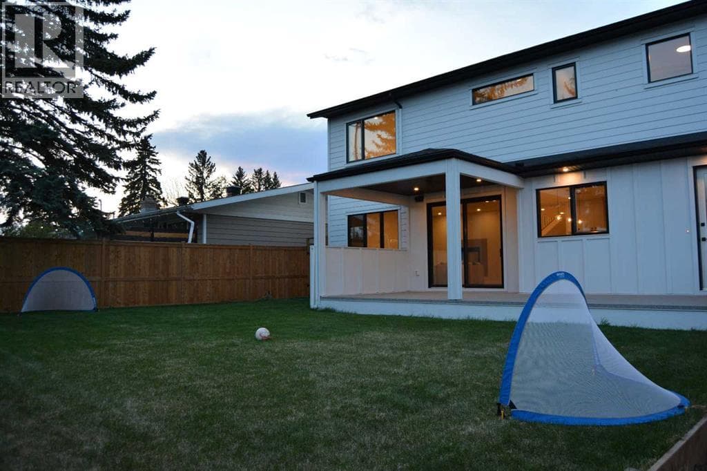 3511 34 Avenue SW — photo 3