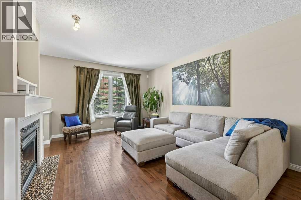 44 Mike Ralph Way SW — photo 5