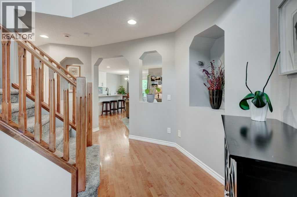 174 Brightondale Crescent SE — photo 2