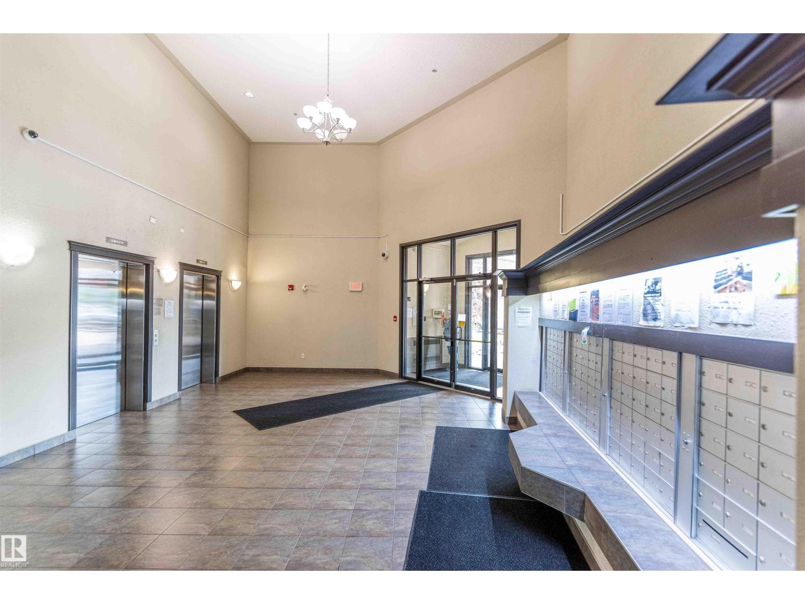 #7224 7327 SOUTH TERWILLEGAR DR NW — photo 4