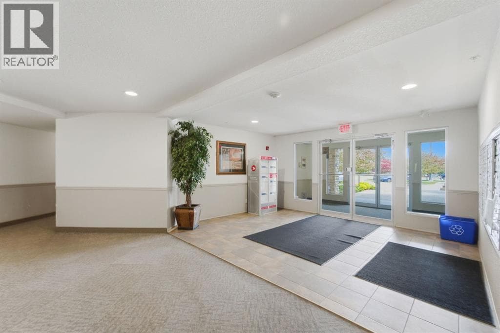 1309, 2395 Eversyde Avenue SW — photo 4