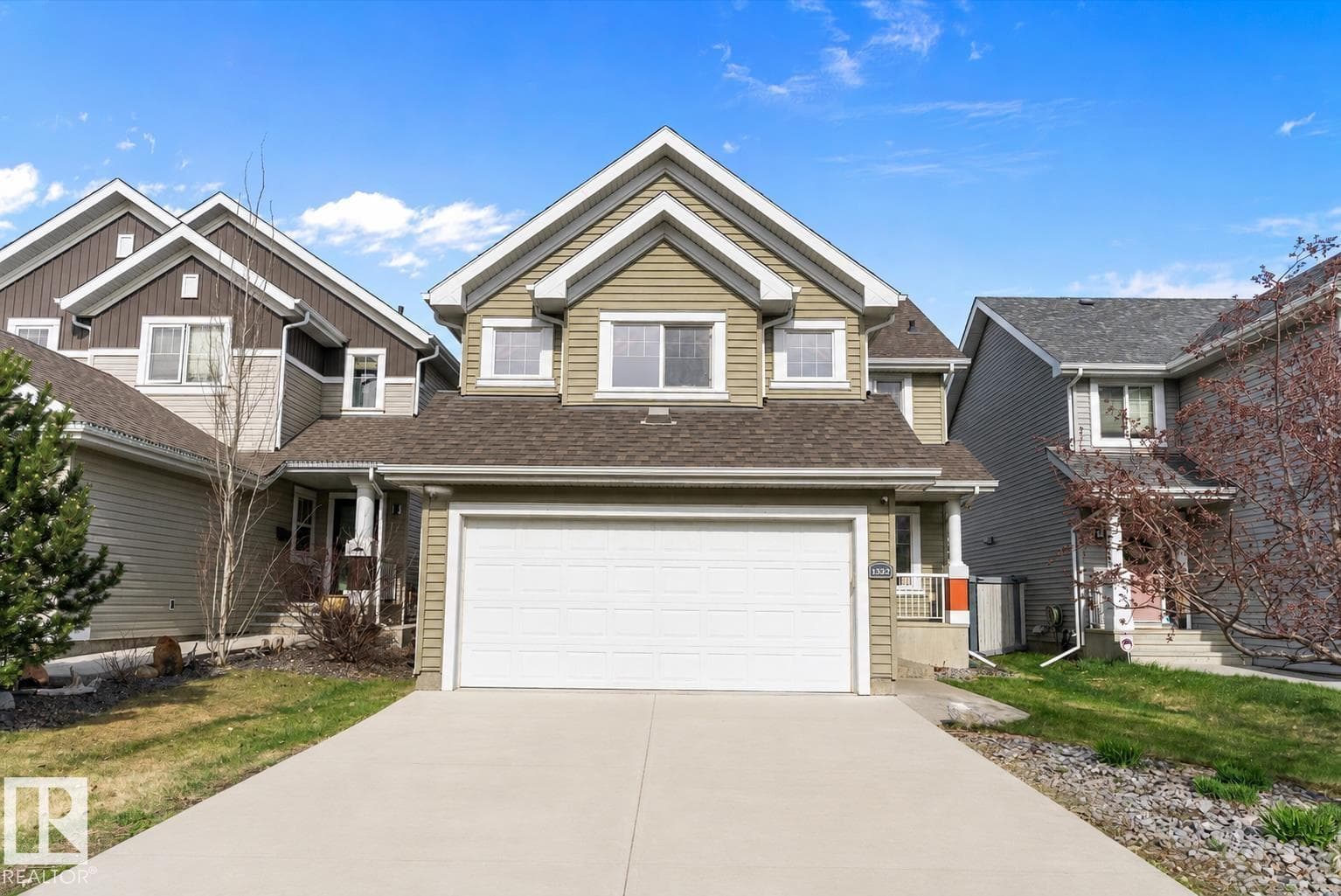 1332 72 ST SW