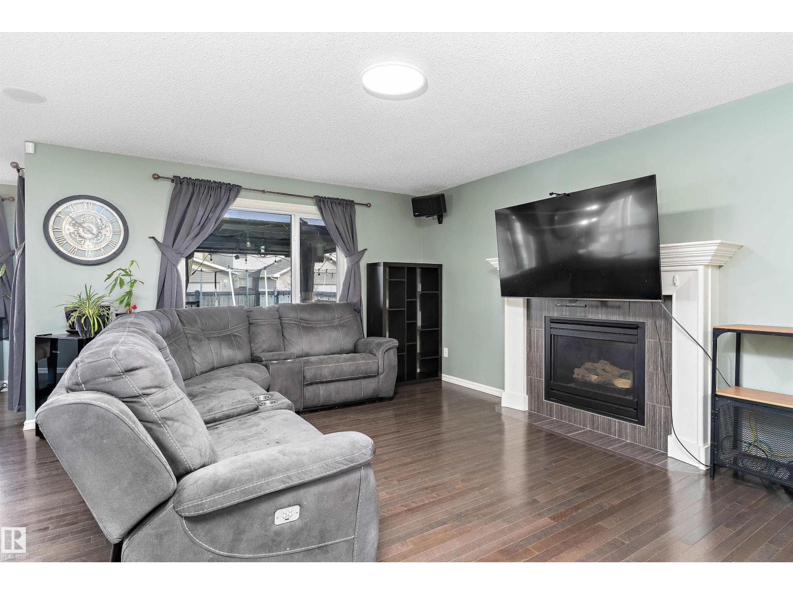 1332 72 ST SW — photo 4