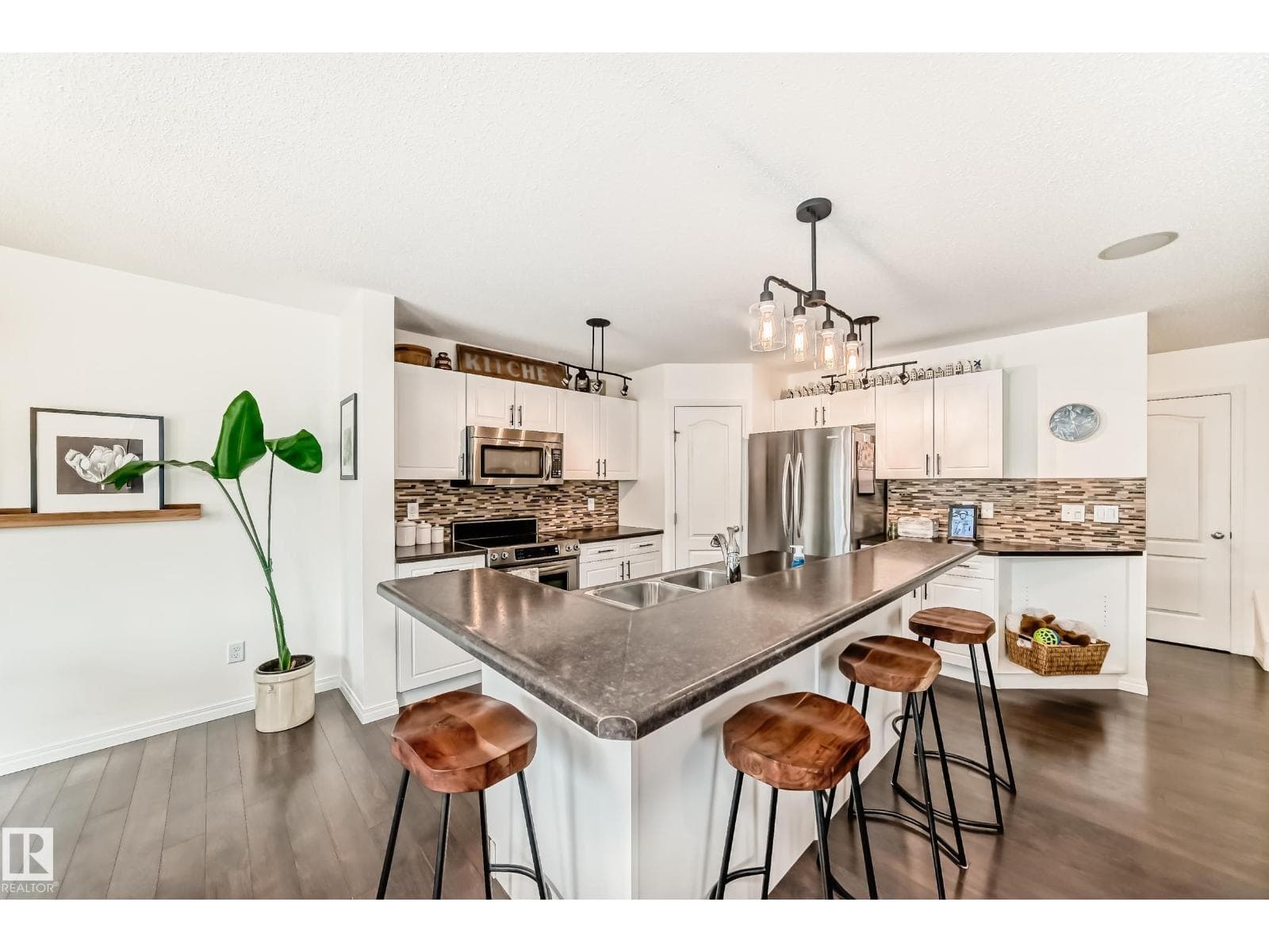 732 172 ST SW — photo 4