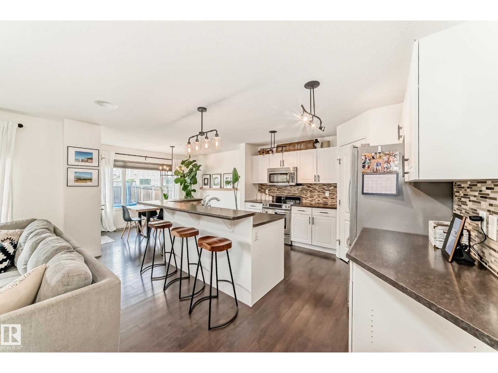 732 172 ST SW — photo 3