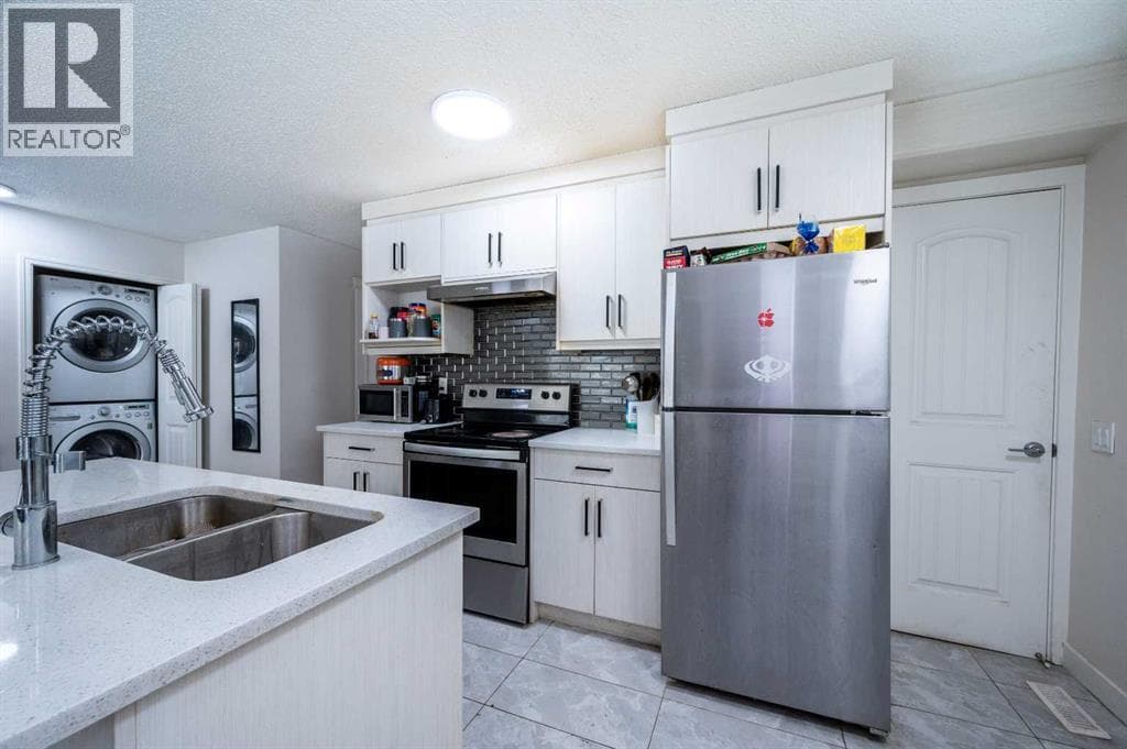 72 Faldale Close NE — photo 4