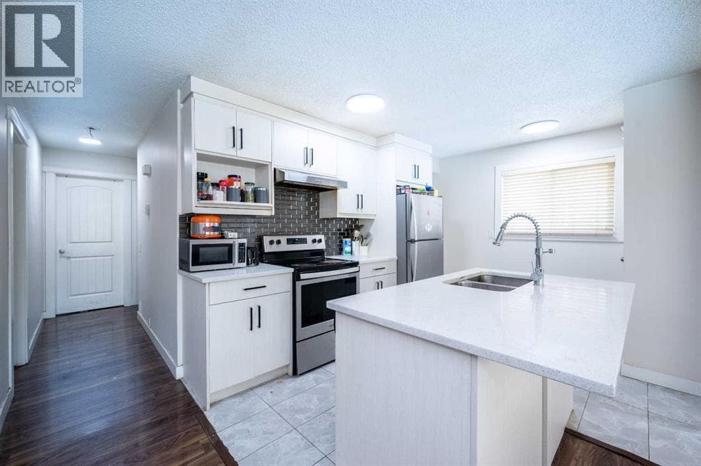 72 Faldale Close NE — photo 2