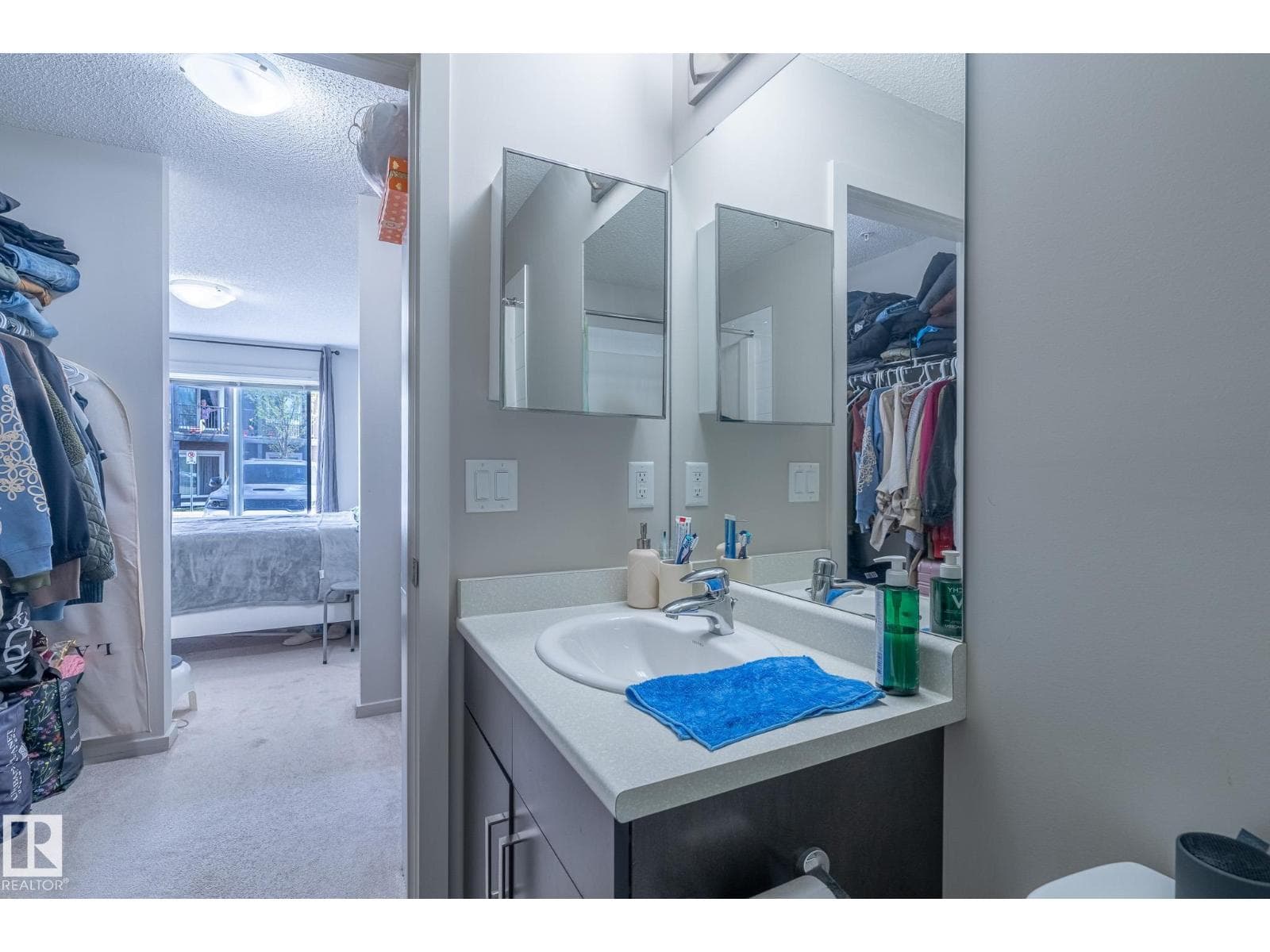 #107 142 EBBERS BV NW — photo 2
