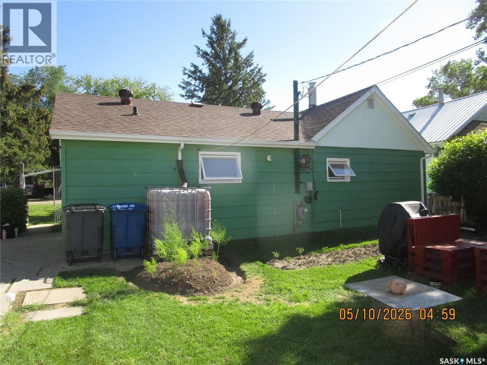 210 7th AVENUE W — photo 2