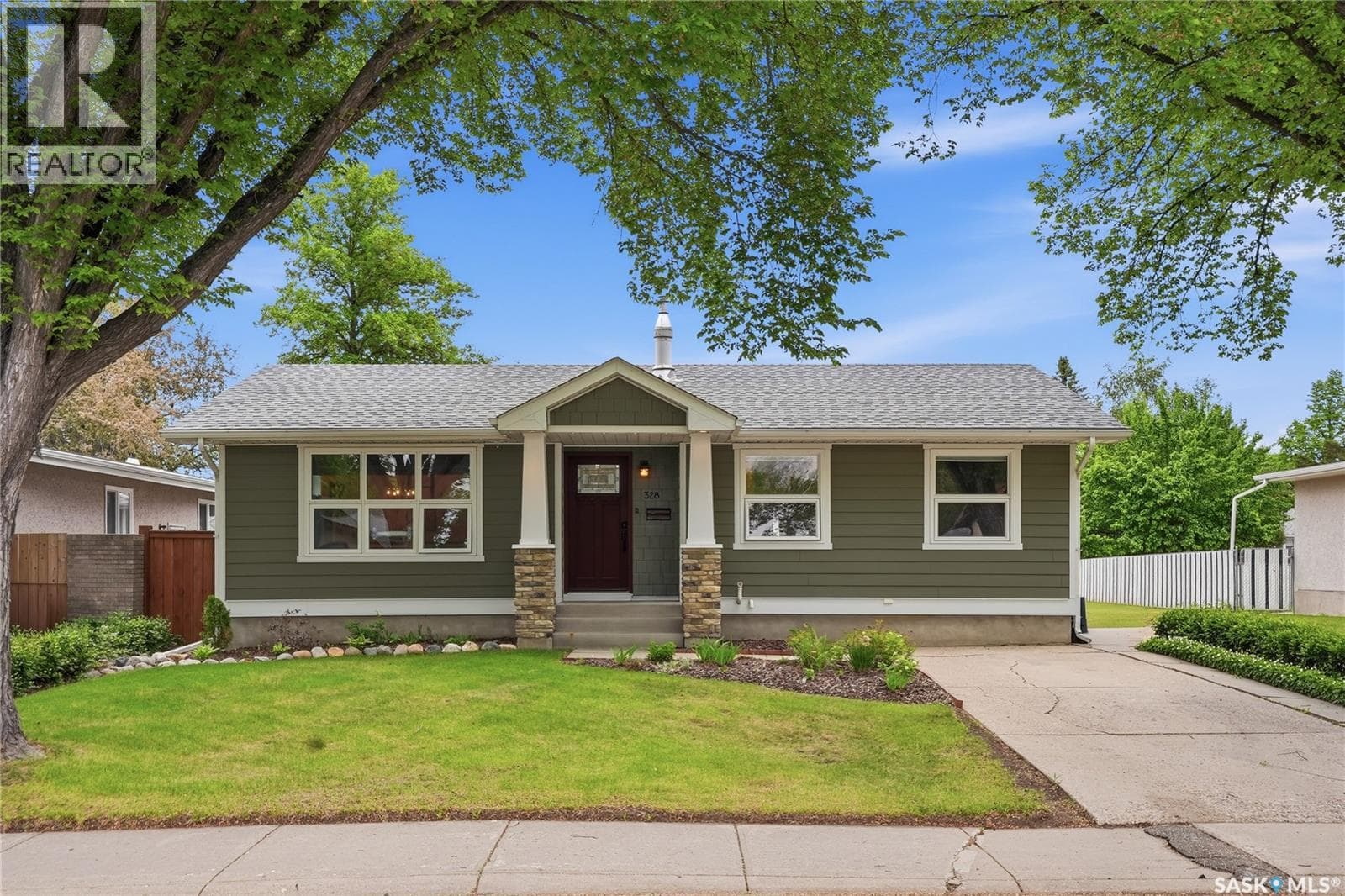 328 Carleton DRIVE