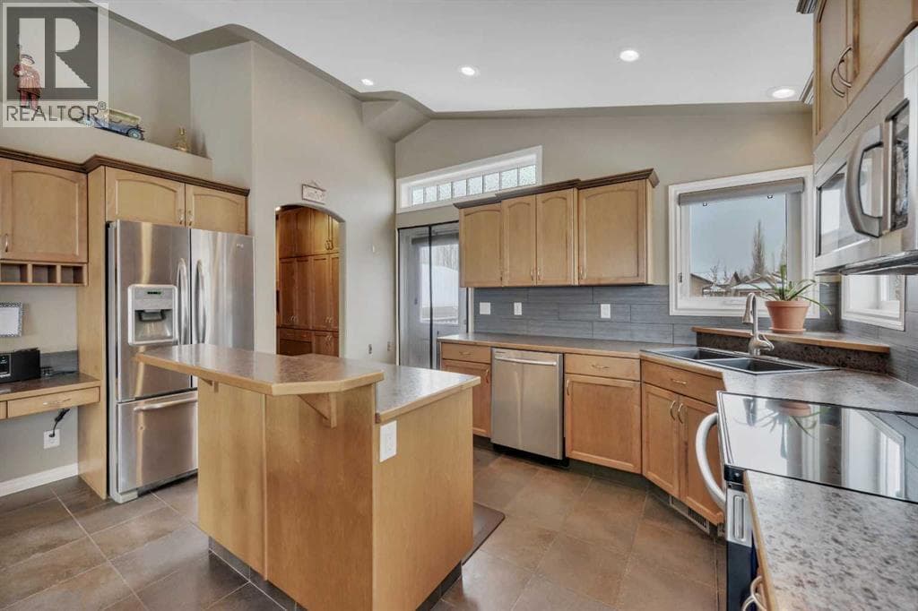 55 Carter Close — photo 4